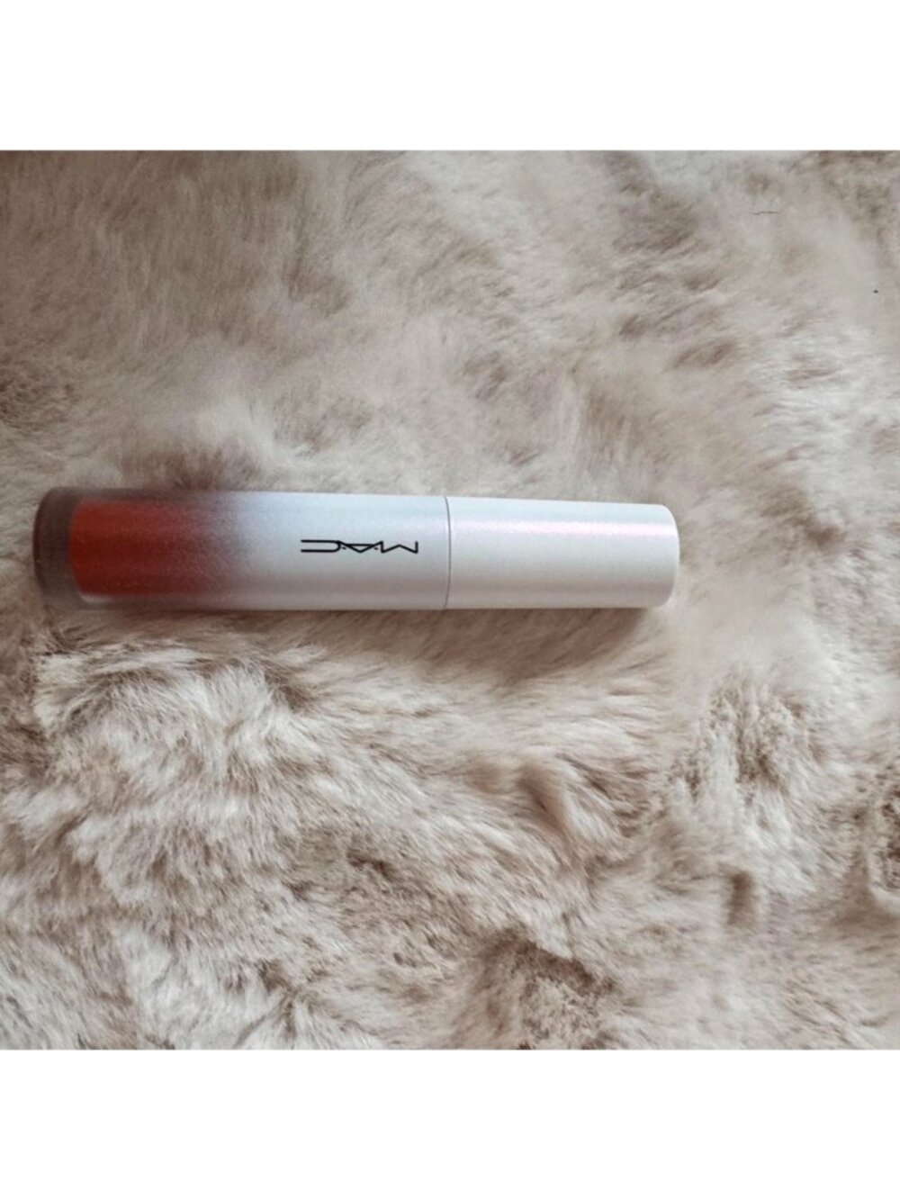 The item is MAC Strobe Beam Liquid Blush, an...